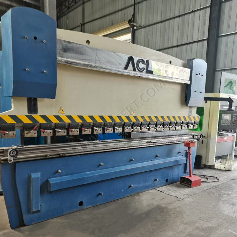 125-тонный гидравлический листогибочный пресс