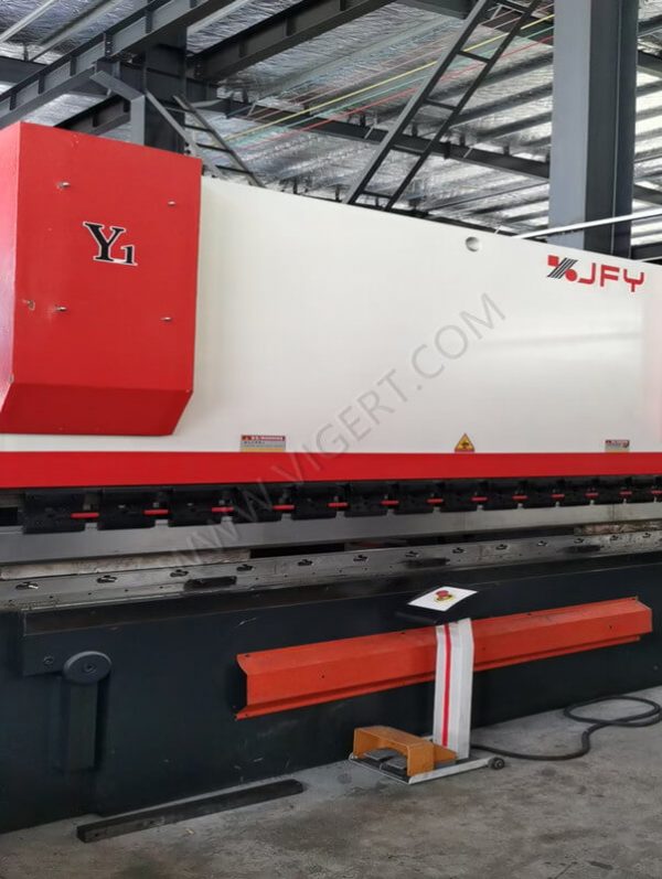 Plieuse CNC d'occasion JFY 150T3100 (2)