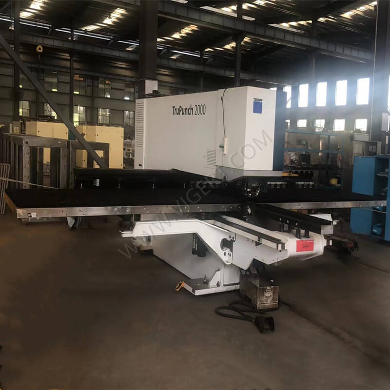 Prensa de torreta CNC TRUMPF TruPunch 2000 (2)