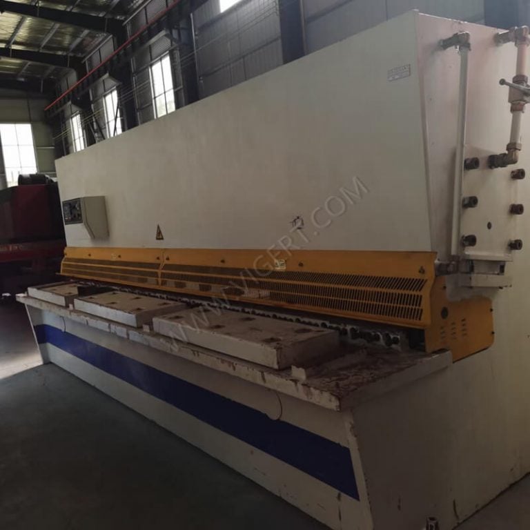 YANGLI Used CNC Hydraulic Swing Beam Shear QC12K-12X4000 (1)