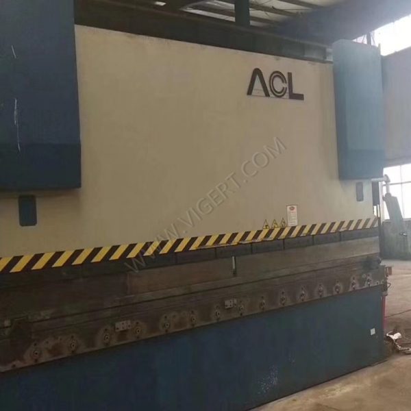 Masina de indoit folosita de 320 de tone