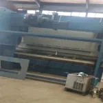 Máquina dobladora de 320 toneladas usada