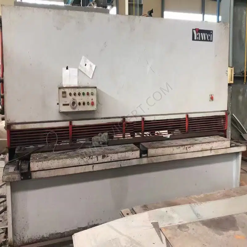YAWEI Máy cắt đã qua sử dụng QC12Y-16x3200 YAWEI Máy cắt đã qua sử dụng QC12Y-16x3200