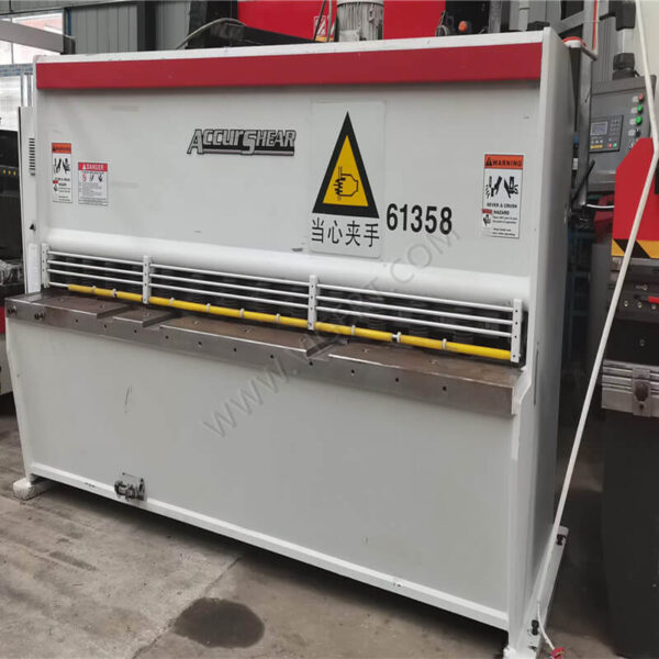 ACCURPRESS Used Guillotine Shearer 61358 with Front Feeder 4x2500