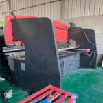 AMADA Used Down Drive CNC Press Brake RG1030 (4)