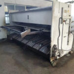 BYSTRONIC Used Hydraulic Cutting Machine 8x3000 (2)