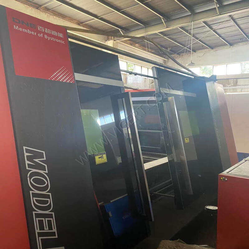BYSTRONIC Použitý laserový řezací stroj 3000W