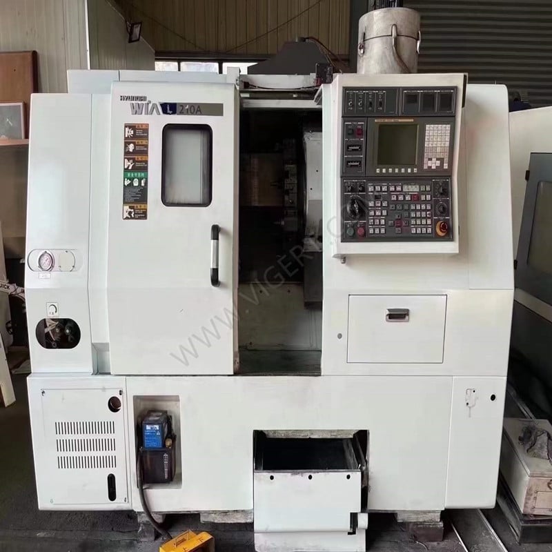 Токарный станок б / у Обрабатывающий центр L210A