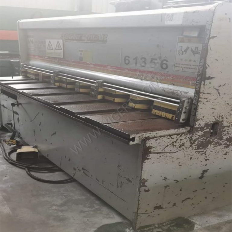 ACCUPRESS Used Gullotine Shearer 61356 6x1600mm (2)