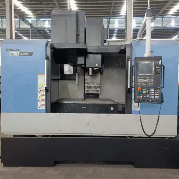 Centro de mecanizado vertical de segunda mano DOOSAN MYNX 700050
