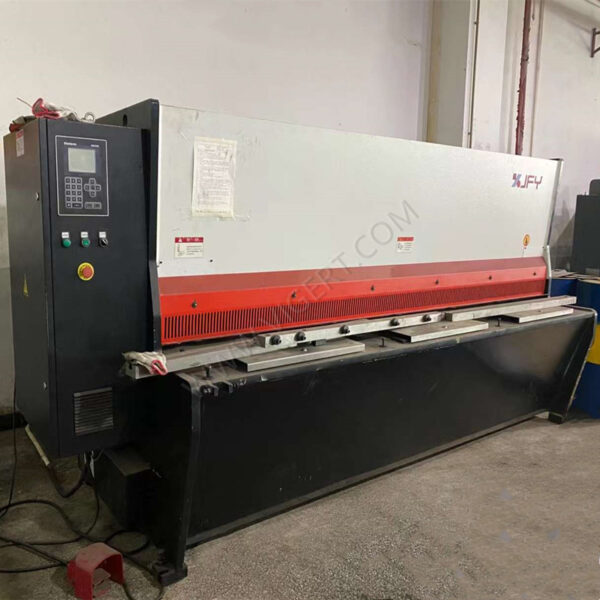 JFY Used Guillotine Shearing Machine 6x3100 (2)