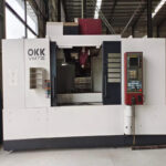 OKK Вертикальный обрабатывающий центр б / у VM7 III