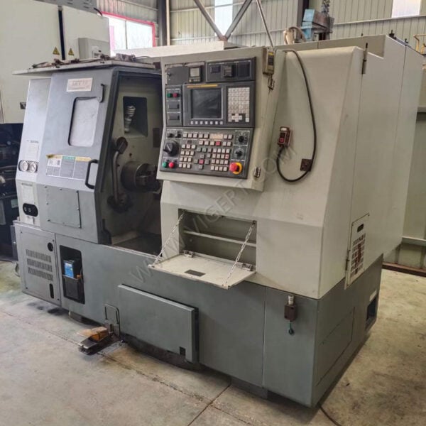 WIA เครื่องกลึง CNC มือสอง SKT15