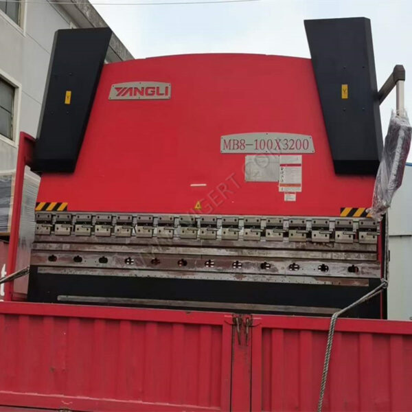 เครื่องดัดซีเอ็นซี 100 ตัน