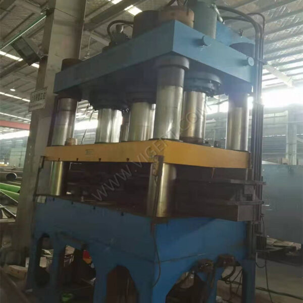 آلة تشكيل الأعمدة الأربعة المستخدمة HARSLE Y32-500T