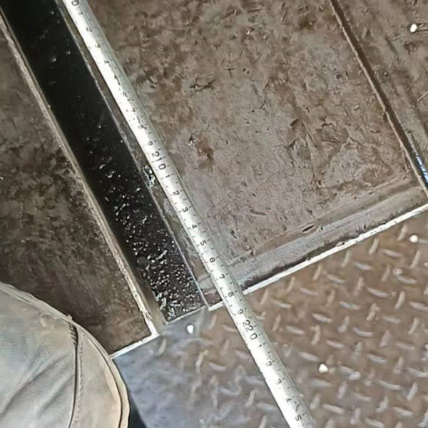 HARSLE Używana prasa hydrauliczna Y32-1000T (2)