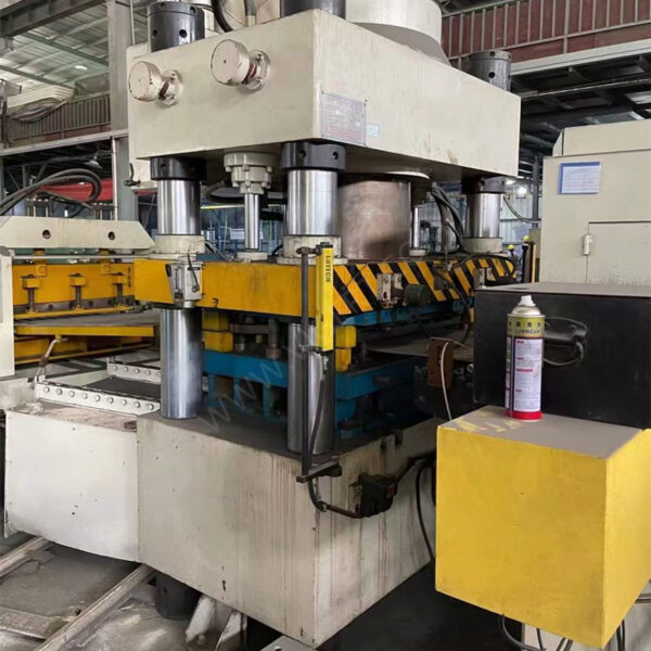 HARSLE Used Single Driven Hydraulic Press Y32-700