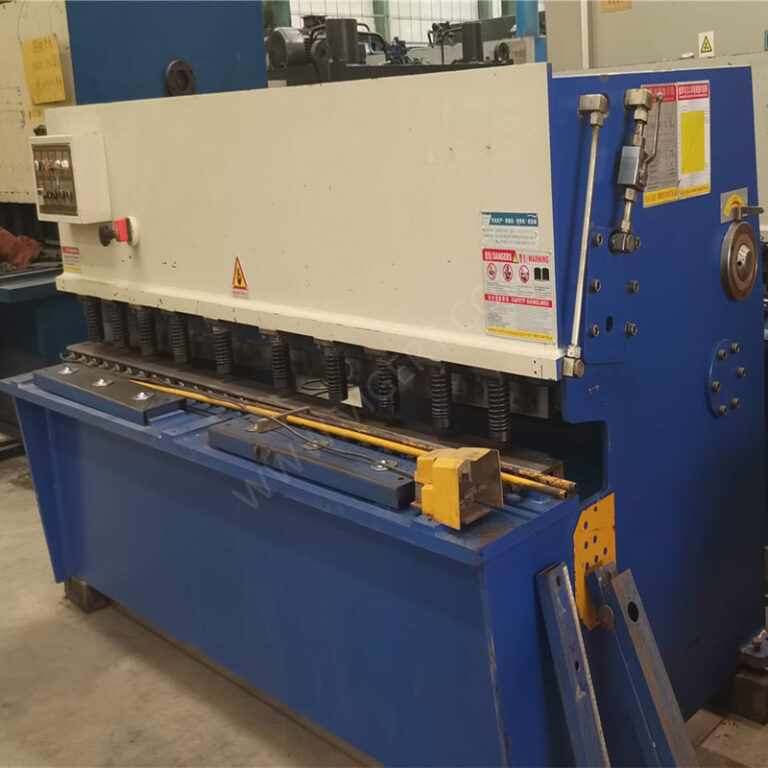 HARSLE Used Small Shearing Machine QC11Y-4x2500 (2)