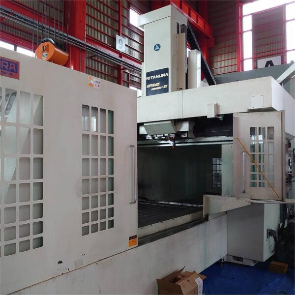 KITAMURA CENTER-10 Gantry Machining Center
