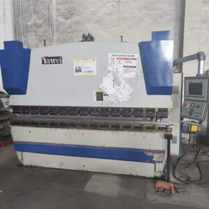 Mașină de îndoit CNC de 110 tone
