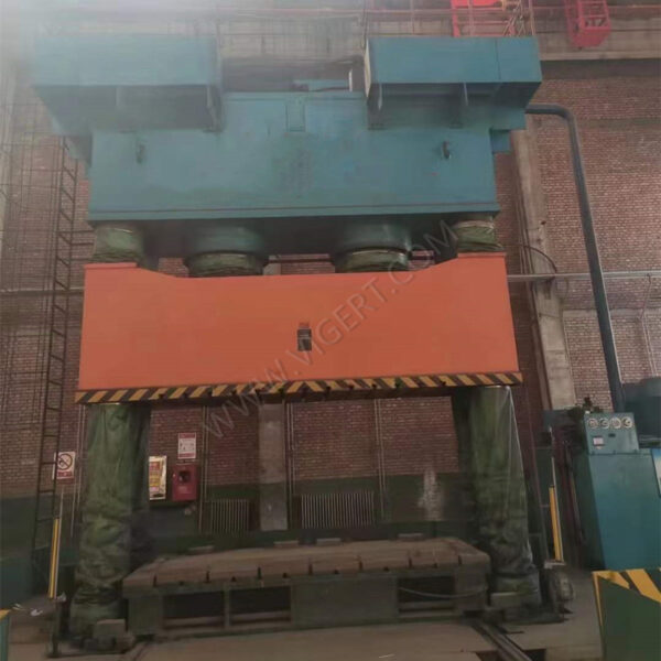 Macchina formatrice a quattro colonne HARSLE 2000T usata Y32-2000 (2)