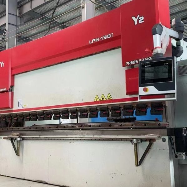 กดเบรก 130 ตัน