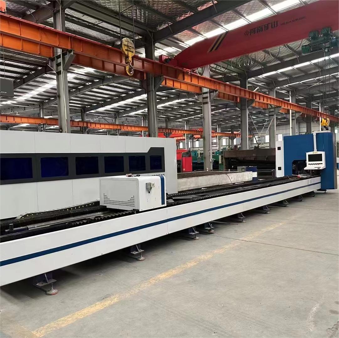 3000W Laser Cutting Machine (4) Máquina de corte por láser de 3000 W