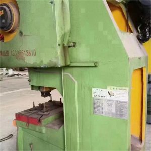 Машина для пробивки глубокой глотки