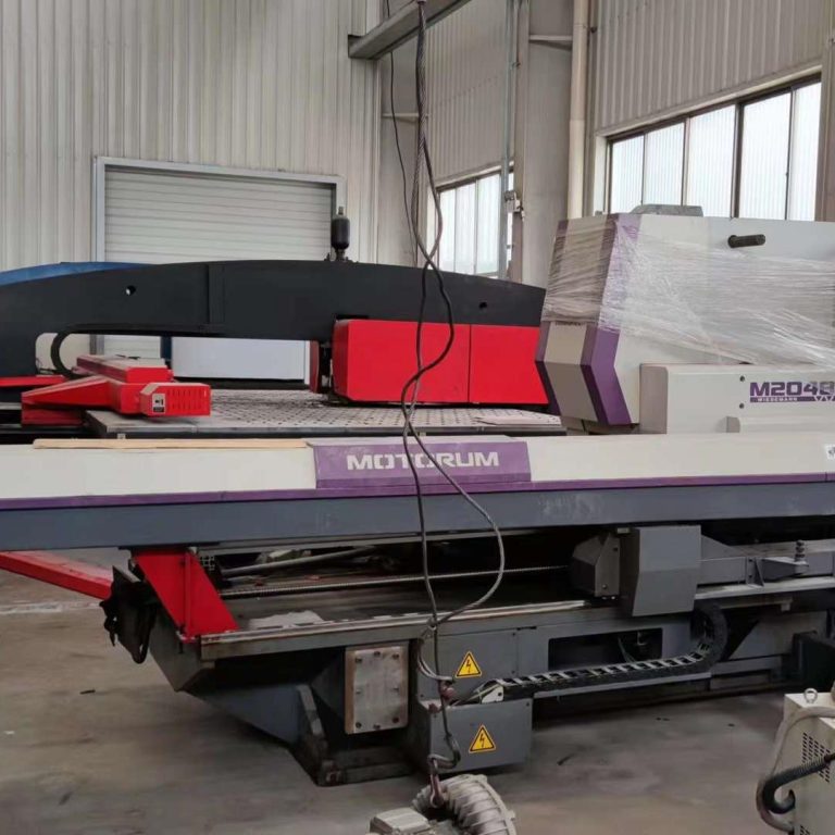 เครื่องเจาะป้อมปืน Murata มือสอง 2048TE