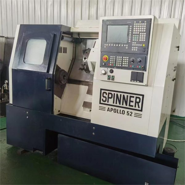 เครื่องกลึงและกัดซีเอ็นซี