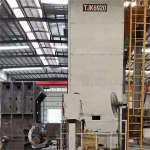 Máy phay và phay sàn loại TGK6920 CNC