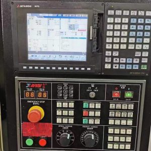 Centro de mecanizado CNC V8 usado