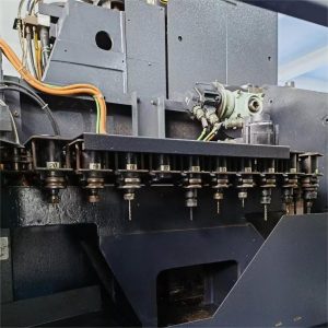 VTC_200BN เครื่องแมชชีนนิ่งเซ็นเตอร์แนวตั้ง MAZAK