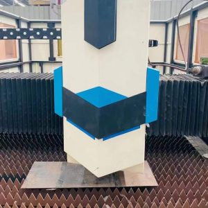 Gebrauchte Laserschneidmaschine 3000W zu verkaufen