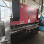 Używana prasa krawędziowa NC 100T3200