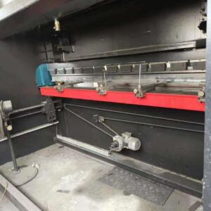 Używana prasa krawędziowa NC 100T3200