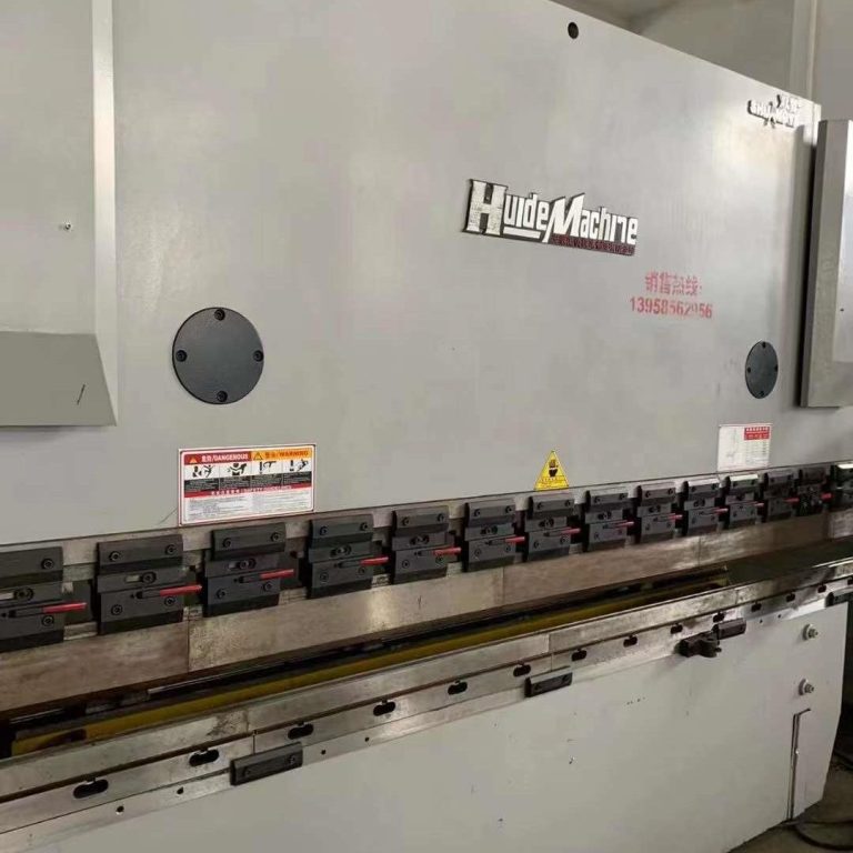 Prensa dobradeira 125T3200 NC usada