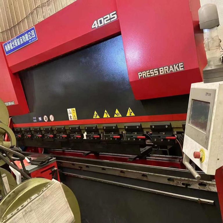 Used 40T2500 NC Brake Press