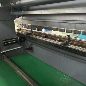 Použitý ohraňovací lis 160T4000 NC