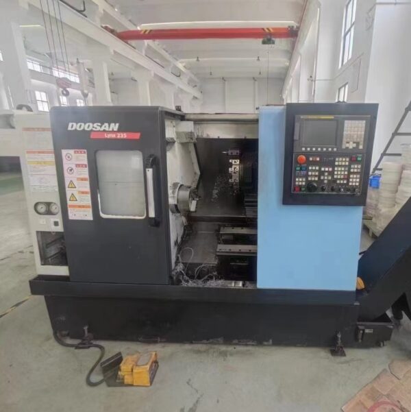 DOOSAN LYMX235 CNC Lathe