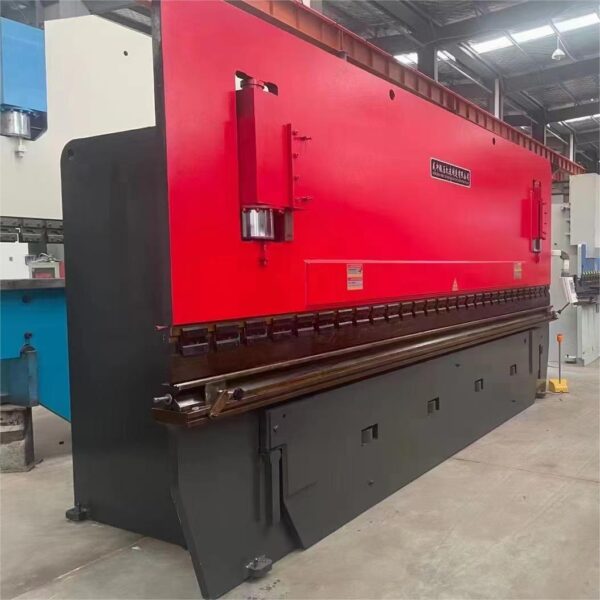 160Ton CNC Powerful Press Brake