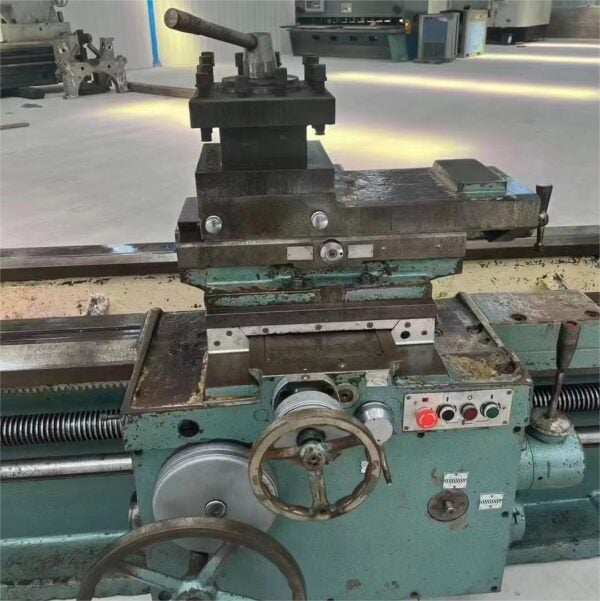 Để Giảm Tiêu Thụ Năng Lượng Máy Tiện