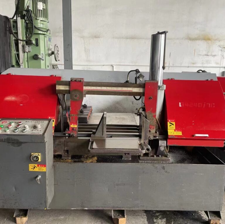 4240/70 Band Sawing Machine