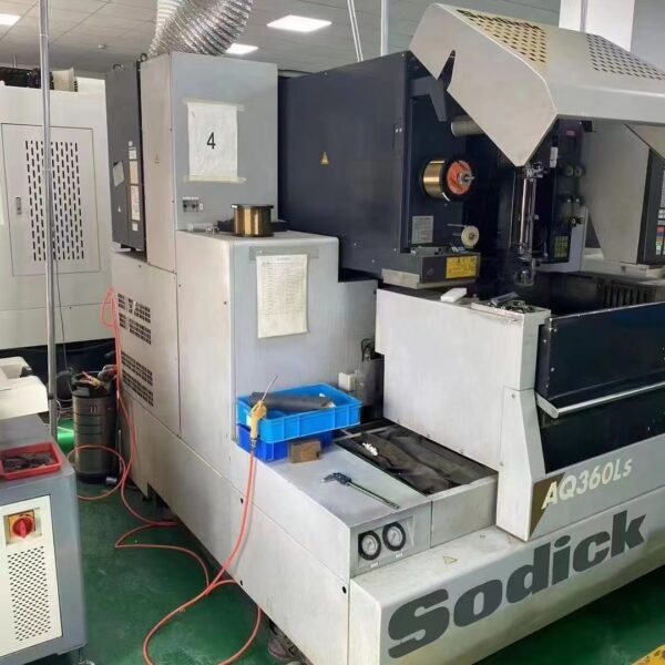 AQ360LS Wolno chodząca przecinarka do drutu