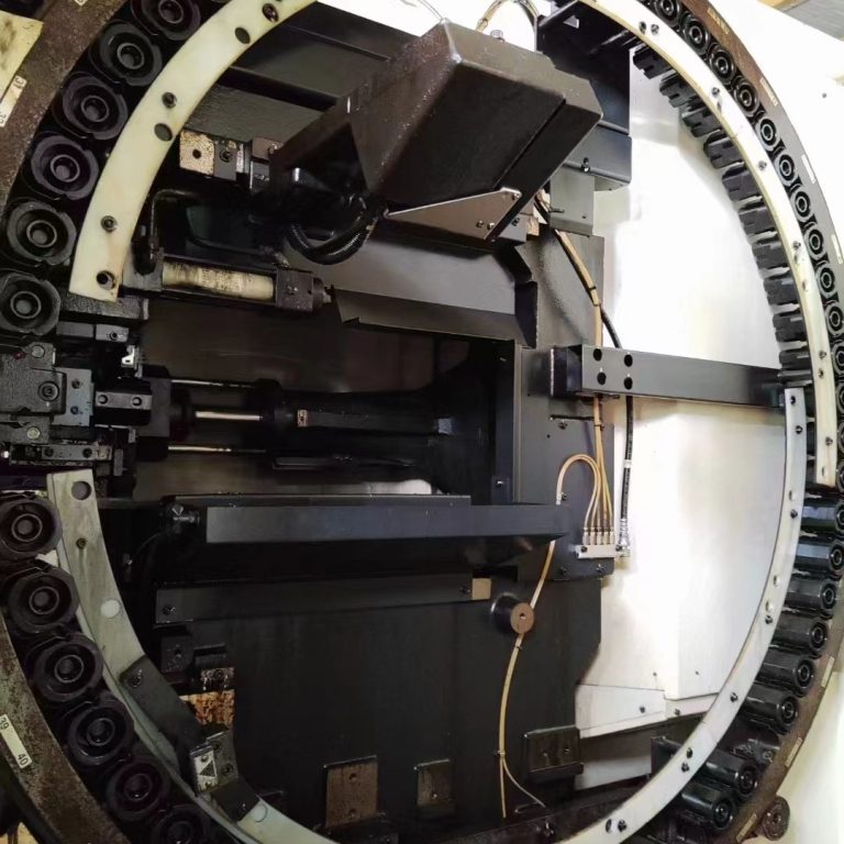 Handy Horizontal Machining Center