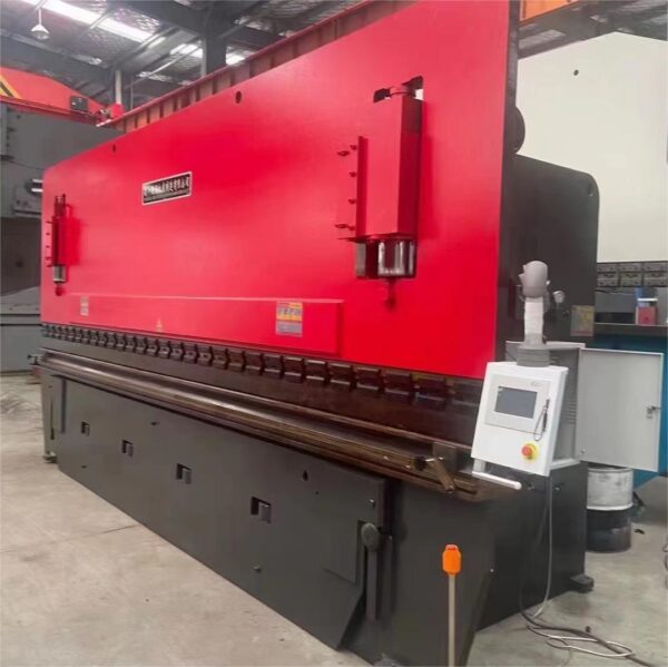 160Ton CNC Powerful Press Brake