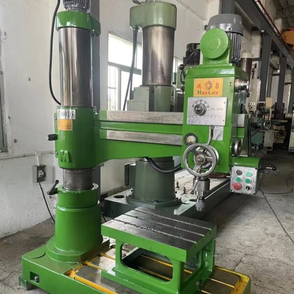 HC-900DS Radial Drill Machine