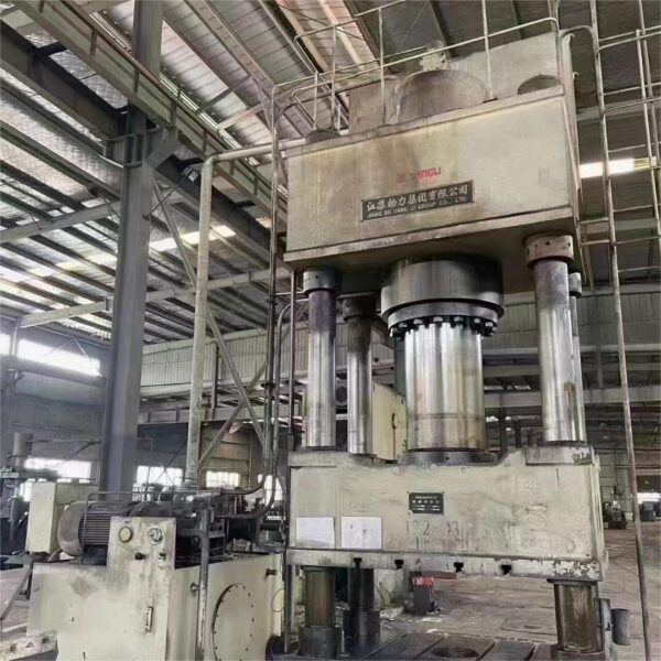 مكبس هيدروليكي عالي القدرة 125 طن