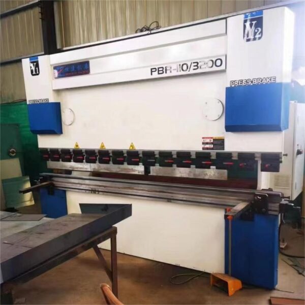 Presse plieuse CNC 110 tonnes