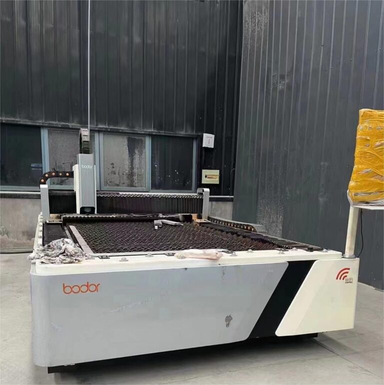 1000W high-end Laser Cutting Machine